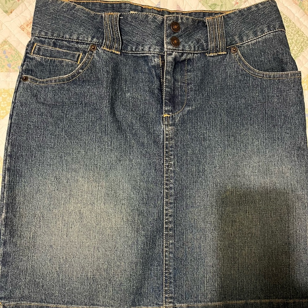 Route 66 blue jeans skirt, pockets front and back size 4 . Knee length